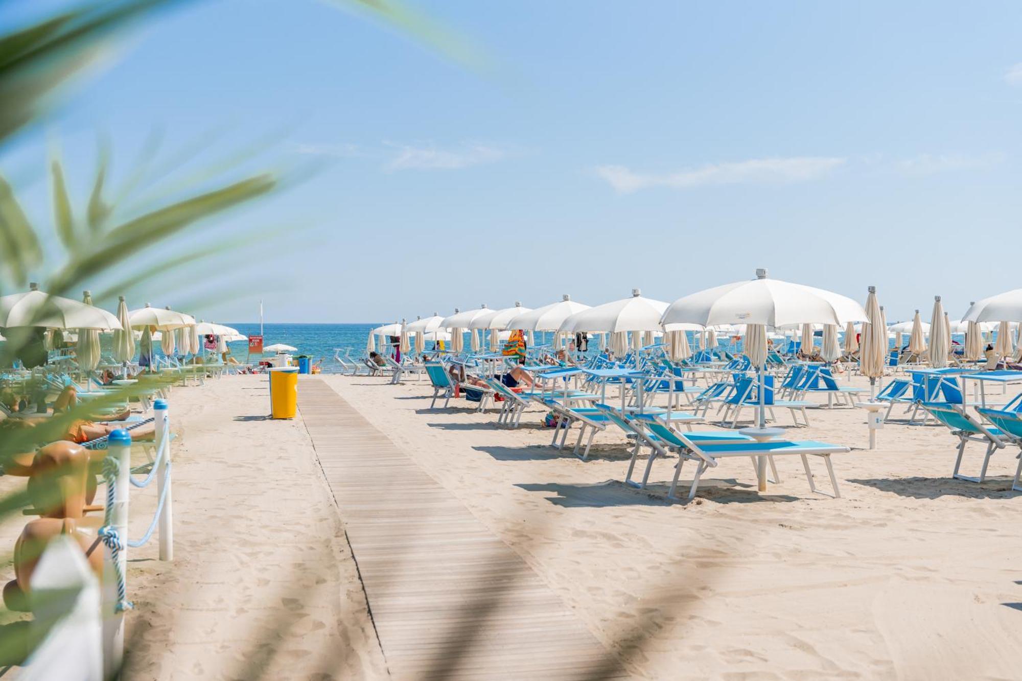 Club Del Sole Riccione Easy Camping Village ภายนอก รูปภาพ